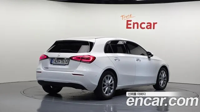 Mercedes-Benz A-Класс 2019 thumb 2
