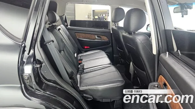 KG_Mobility_Ssangyong Rexton 2016 thumb 11
