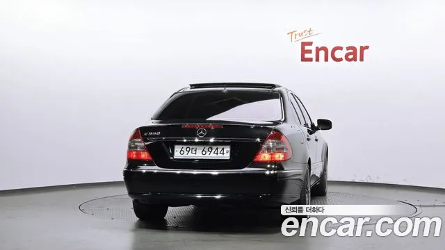 Mercedes-Benz E-Класс 2008 thumb 4