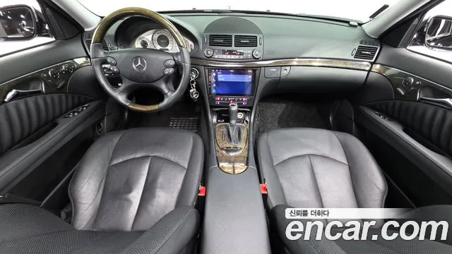 Mercedes-Benz E-Класс 2008 thumb 7