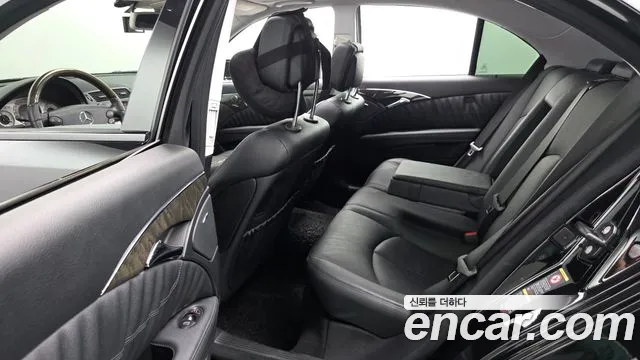 Mercedes-Benz E-Класс 2008 thumb 11