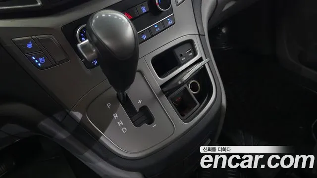 Hyundai Starex 2018 thumb 9