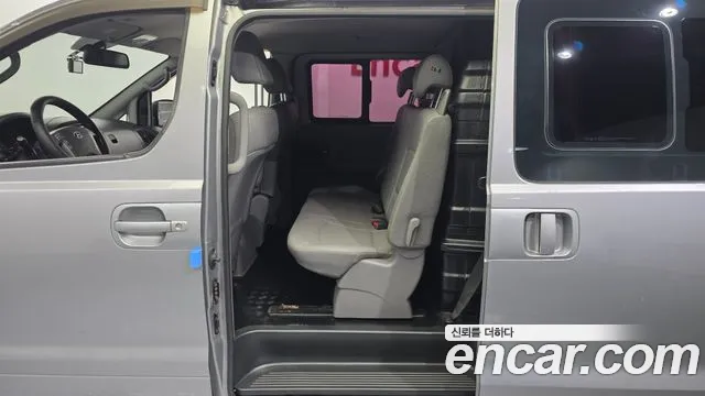 Hyundai Starex 2018 thumb 11