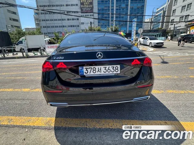 Mercedes-Benz E-Класс 2025 thumb 4