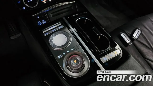 Genesis G80 2022 thumb 9