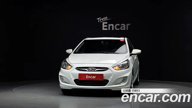 Hyundai Accent 2013 thumb 3