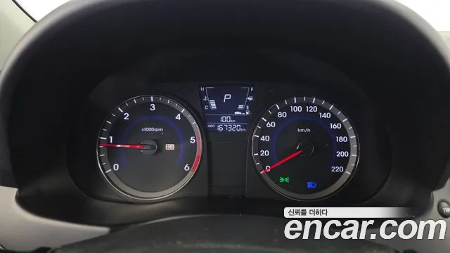 Hyundai Accent 2013 thumb 8