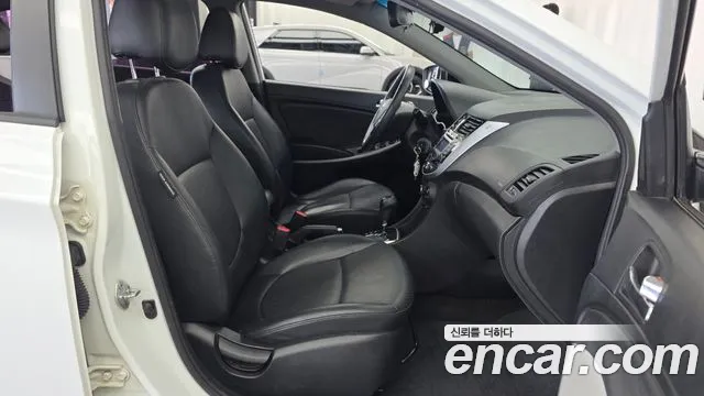 Hyundai Accent 2013 thumb 11