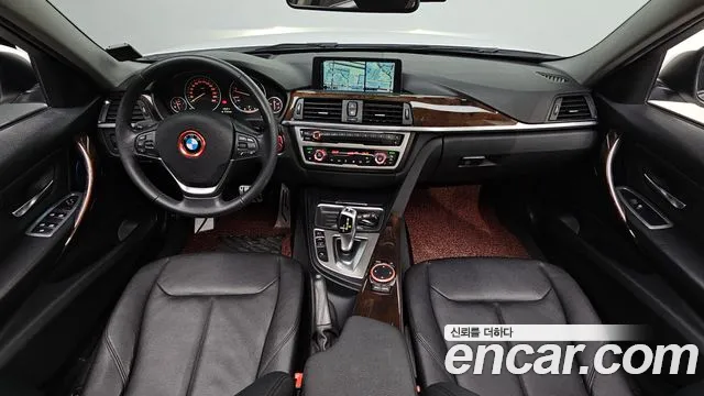 BMW 3-Series 2015 thumb 7