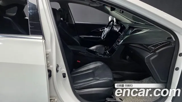 Hyundai Grandeur 2015 thumb 11