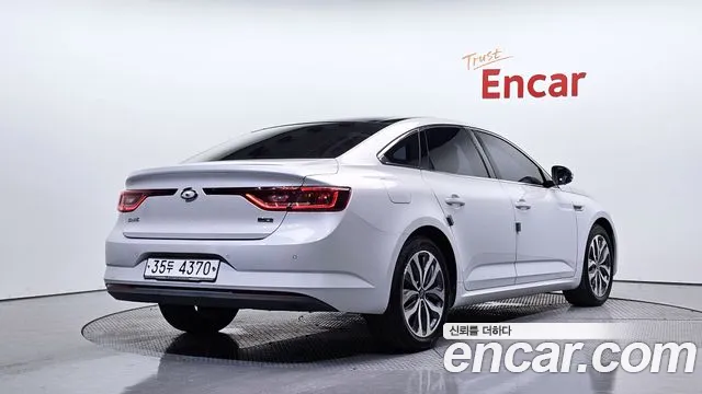 Renault-KoreaSamsung Megane 2017 thumb 2