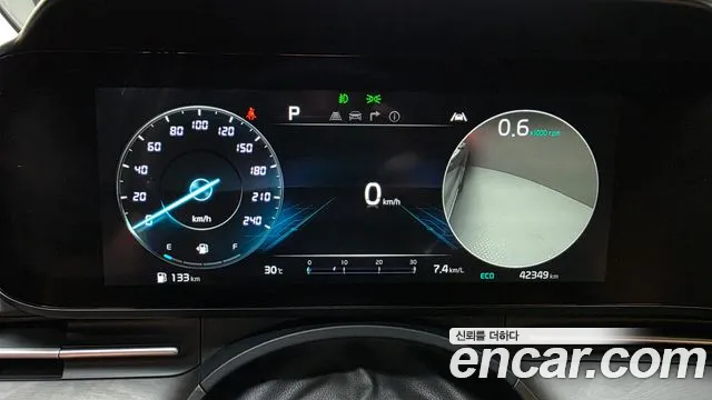 Kia Carnival 2020 thumb 8