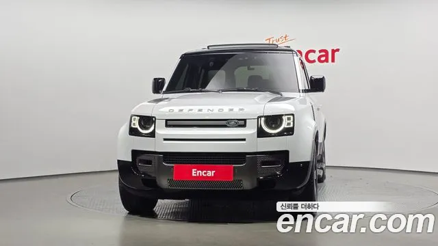 Land Rover Defender 2025 thumb 3
