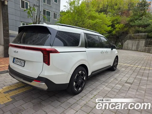Kia Carnival 2025 thumb 2