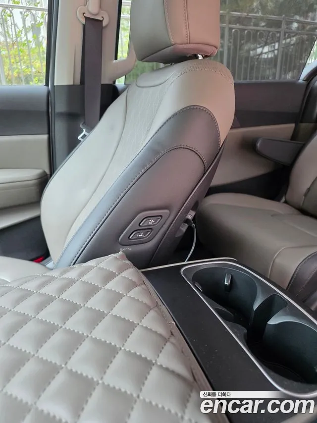 Kia Carnival 2025 thumb 12