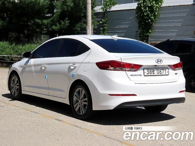 Hyundai Avante 2016 thumb 3