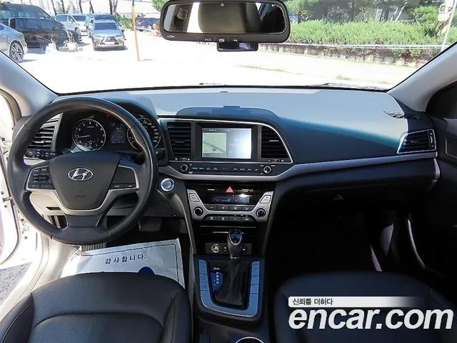Hyundai Avante 2016 thumb 7