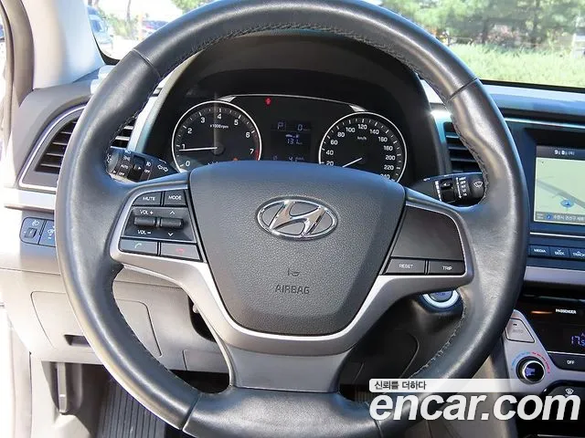 Hyundai Avante 2016 thumb 8