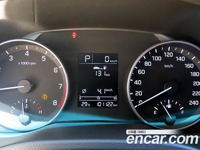 Hyundai Avante 2016 thumb 9