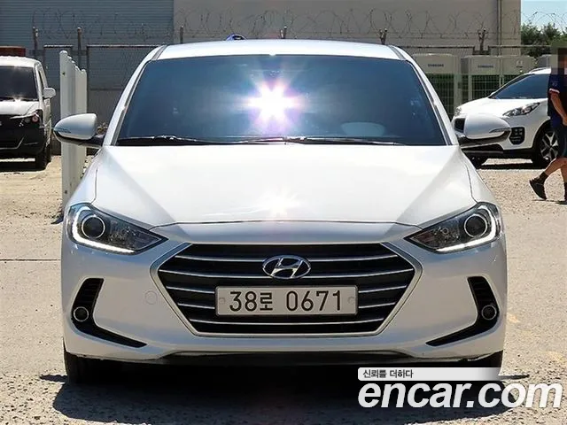 Hyundai Avante 2016 thumb 12