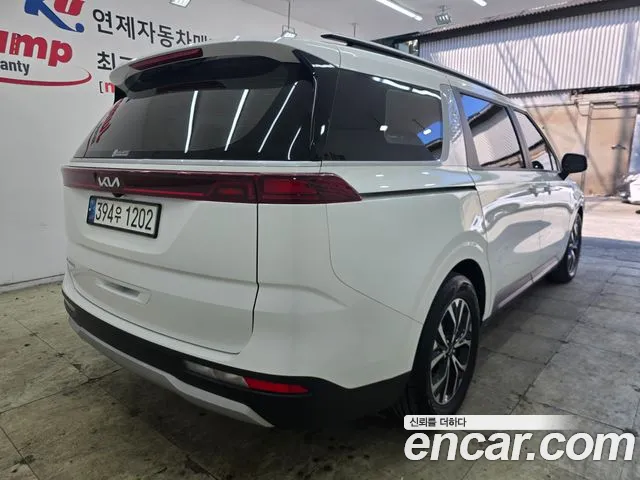 Kia Carnival 2022 thumb 4