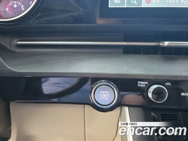 Kia Carnival 2022 thumb 10