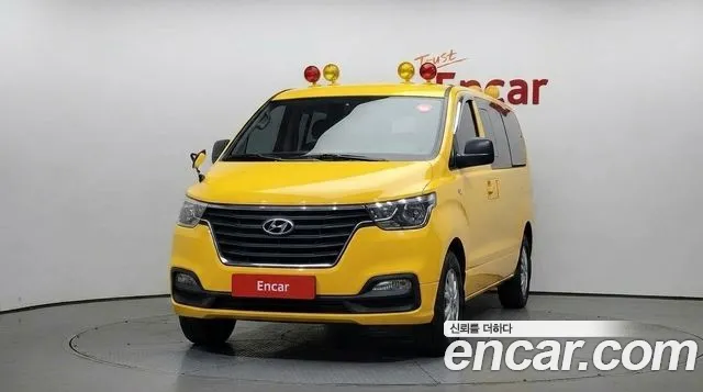 Hyundai Starex 2018 thumb 3