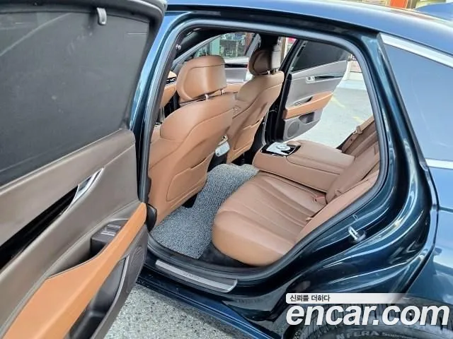Genesis G80 2022 thumb 10