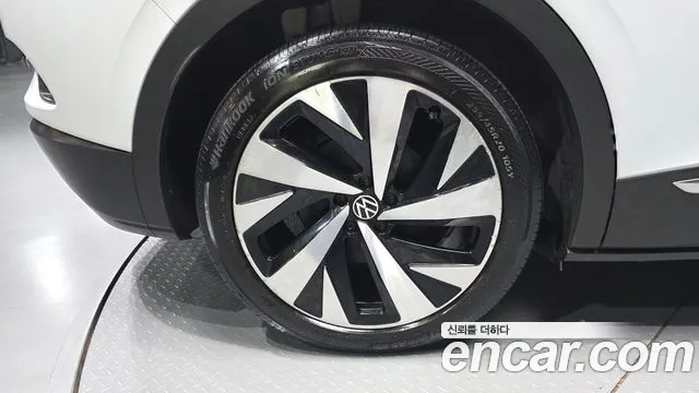 Volkswagen ID.4 2022 thumb 5