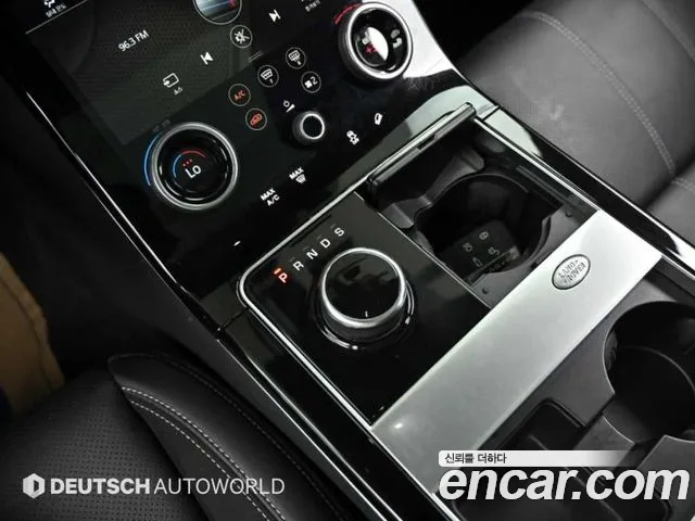 Land Rover Range Rover Velar 2020 thumb 9