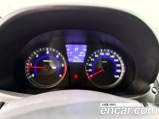 Hyundai Accent 2012 thumb 5