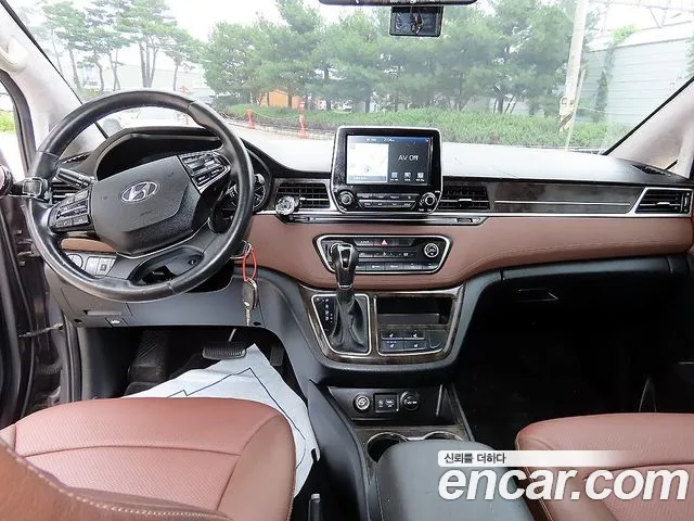 Hyundai Starex 2019 thumb 8
