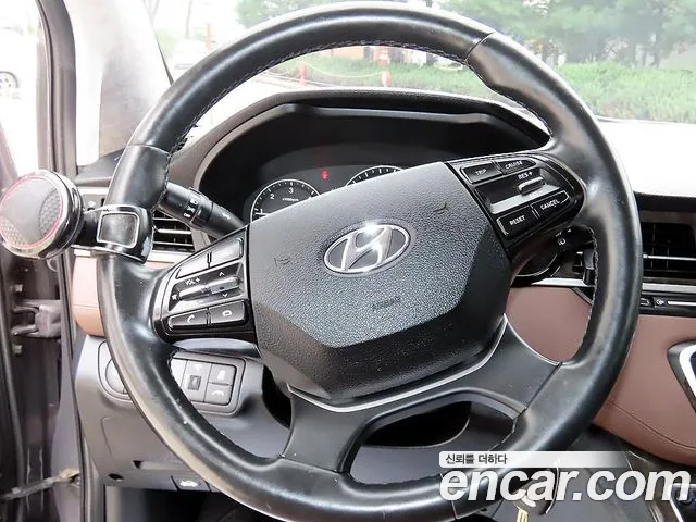 Hyundai Starex 2019 thumb 9