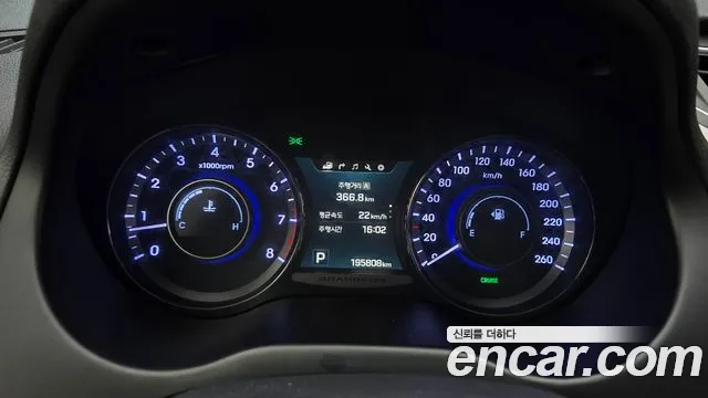 Hyundai Grandeur 2015 thumb 8