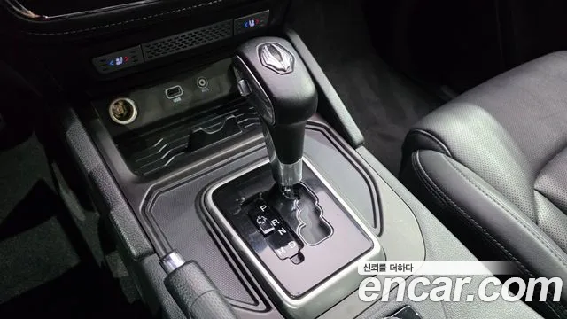 KG_Mobility_Ssangyong Rexton 2019 thumb 9