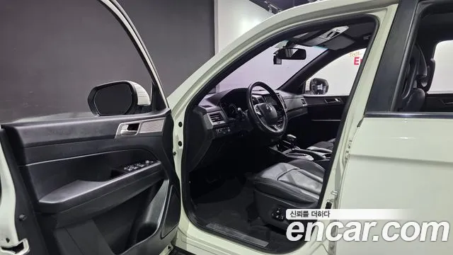 KG_Mobility_Ssangyong Rexton 2019 thumb 10