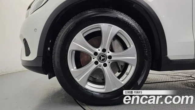 Mercedes-Benz GLC 2018 thumb 5