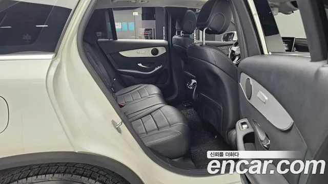 Mercedes-Benz GLC 2018 thumb 11