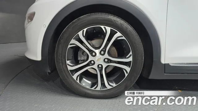 ChevroletGMDaewoo Bolt 2018 thumb 4