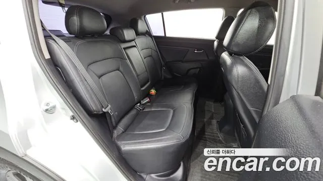 Kia Sportage 2012 thumb 11