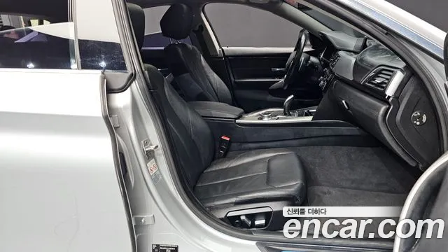 BMW 4-Series 2018 thumb 12
