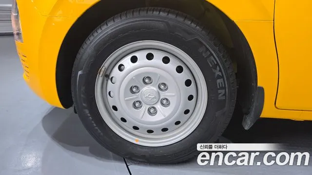 Hyundai Staria 2022 thumb 5