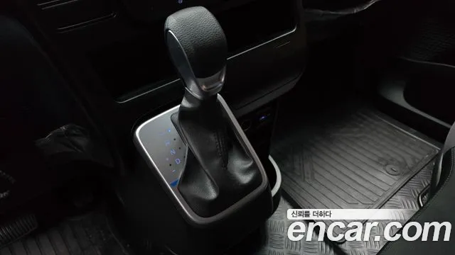 Hyundai Staria 2022 thumb 9