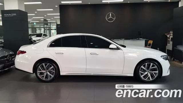 Mercedes-Benz E-Класс 2024 thumb 4