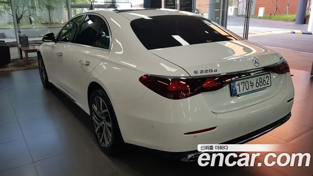 Mercedes-Benz E-Класс 2024 thumb 7
