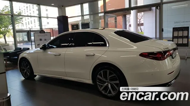 Mercedes-Benz E-Класс 2024 thumb 8