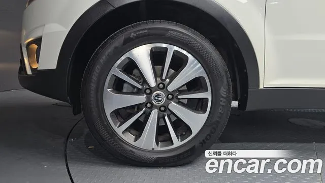 KG_Mobility_Ssangyong KORANDO 2014 thumb 5
