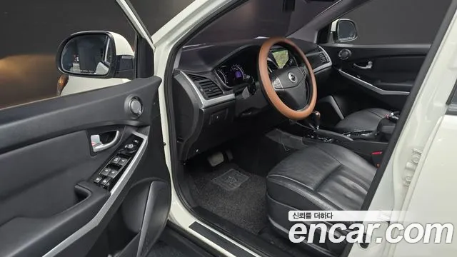 KG_Mobility_Ssangyong KORANDO 2014 thumb 10