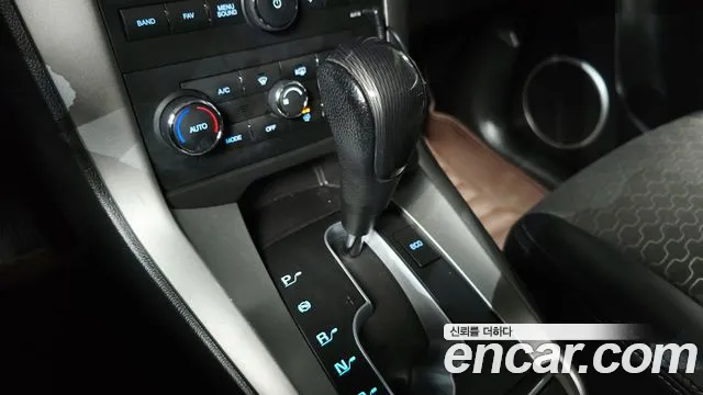 ChevroletGMDaewoo Captiva 2013 thumb 9