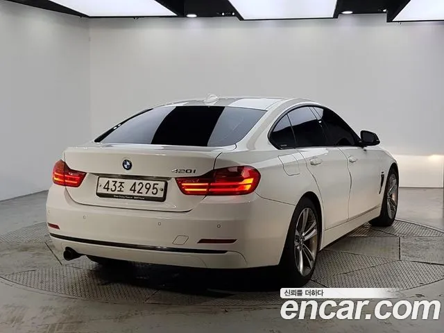 BMW 4-Series 2014 thumb 4